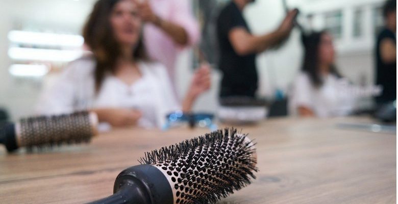 Quels diplômes pour se former à la coiffure à Lyon ?